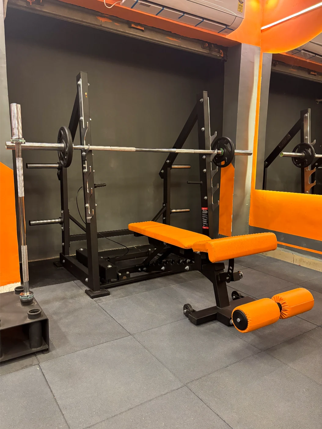 chest-press-flat-bench-machine